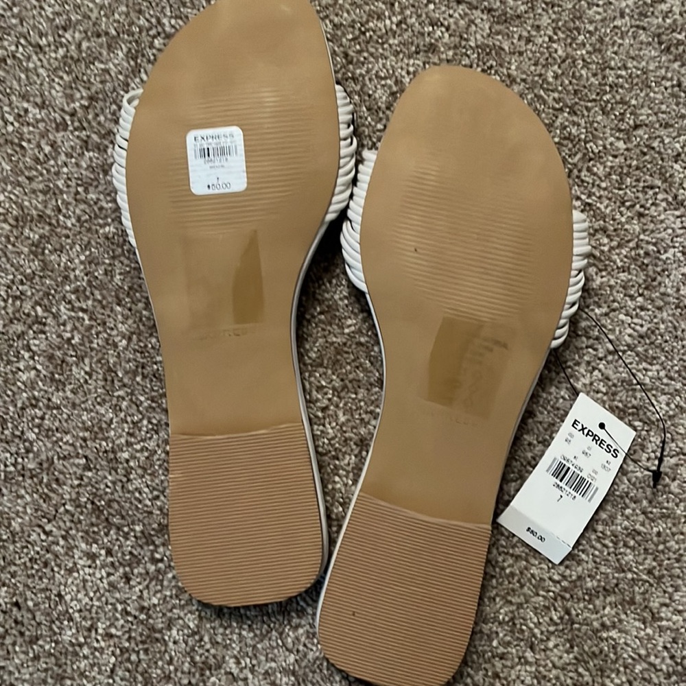 Express Sandals - Picture 5 of 8